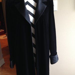 Jeanne Alexander Opera Coat Black Velvet Size Medium